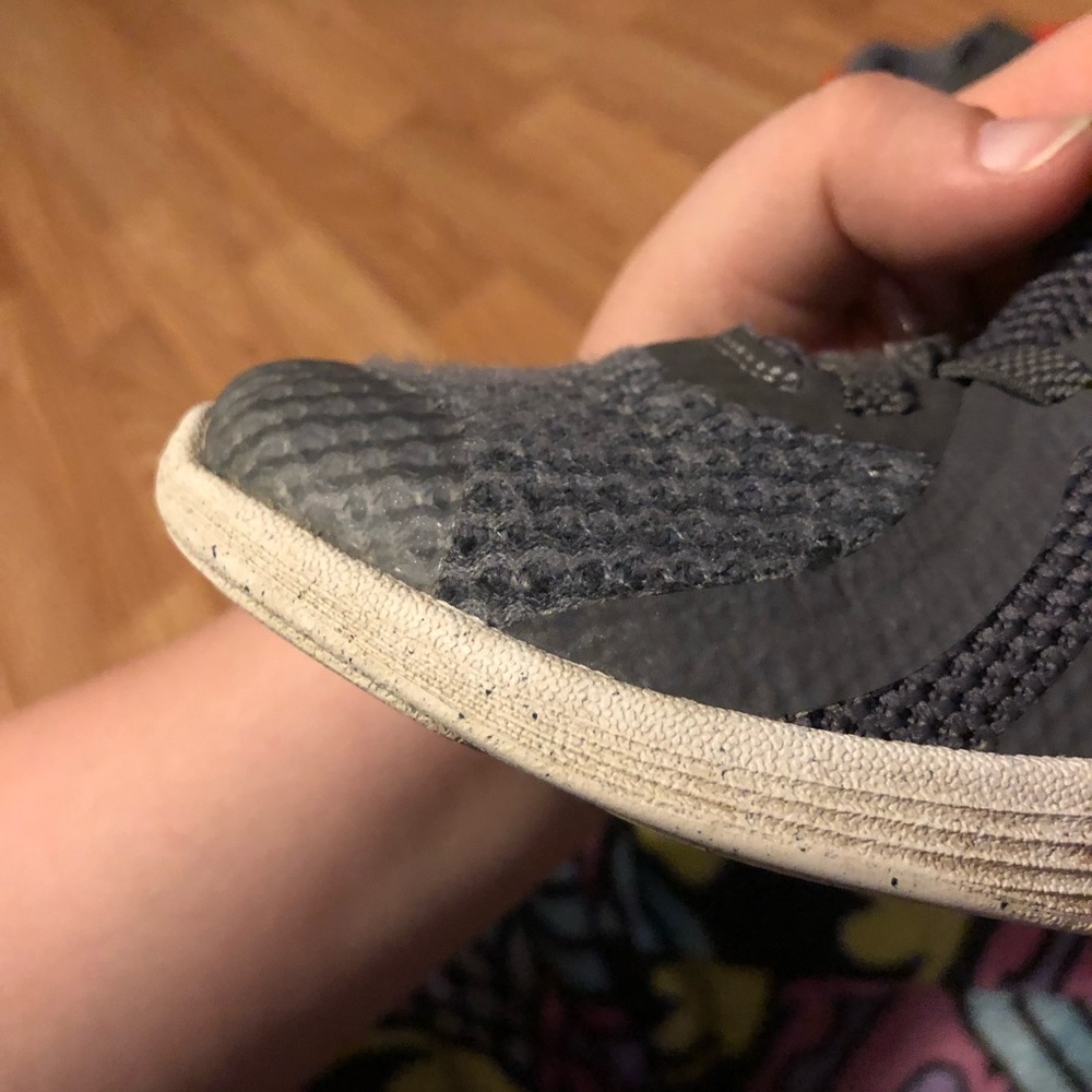 Kids Nike Shoes - Picture 3 of 5